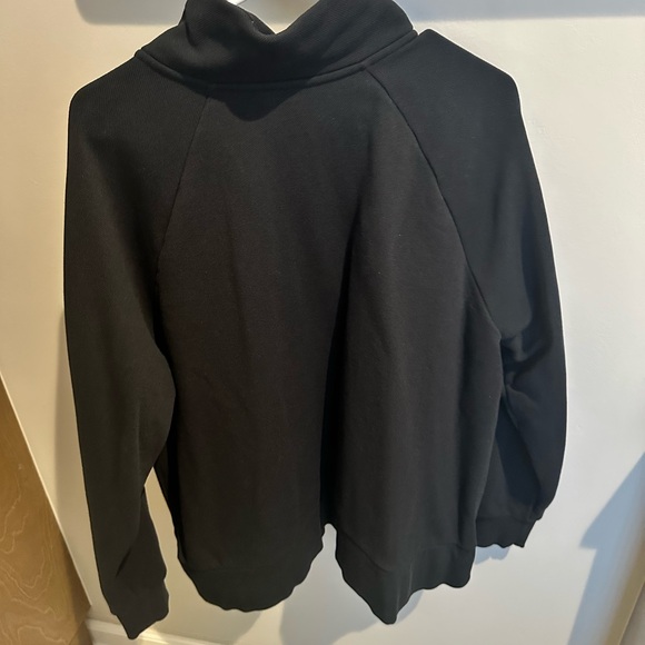 Under Armour women’s quarter-zip sweatshirt, size 1X - Picture 2 of 3